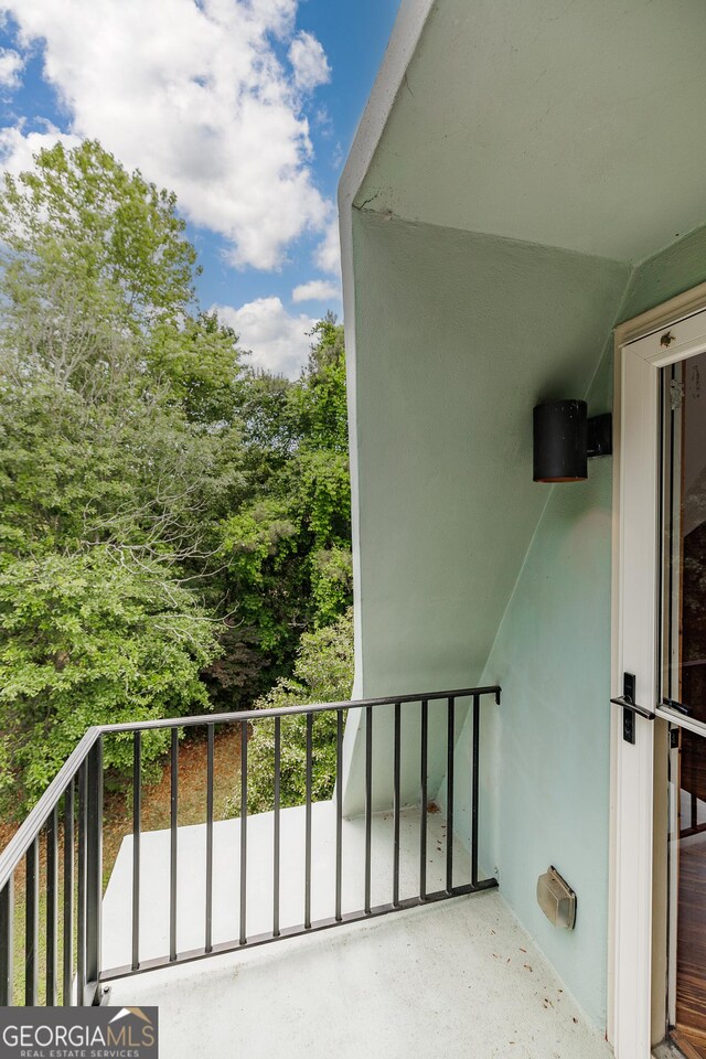 218 Wedgewood Dr, Danielsville, GA 30633 - view of balcony