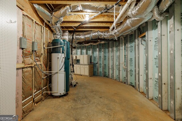 218 Wedgewood Dr, Danielsville, GA 30633 - unfinished basement featuring water heater