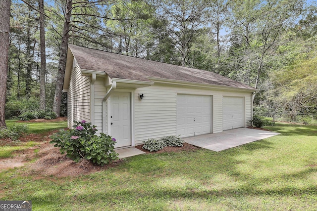 view of detached garage