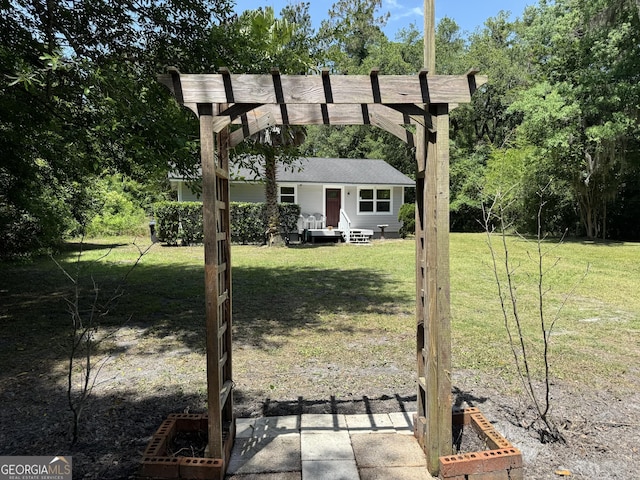 13327 US Highway 17, Woodbine, GA 31569 - view of front facade with a front lawn