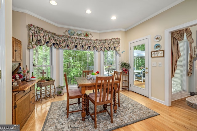 6126 Foxmoor Ct, Gainesville, GA 30506 - dining space featuring healthy amount of natural light, ornamental molding, light wood-type flooring, recessed lighting, and baseboards