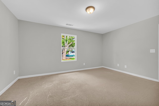 350 Maple St, Hartwell, GA 30643 - carpeted empty room featuring baseboards