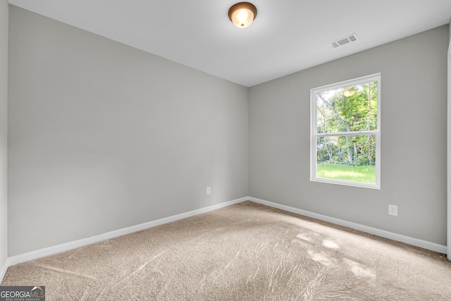 350 Maple St, Hartwell, GA 30643 - empty room featuring carpet floors and baseboards