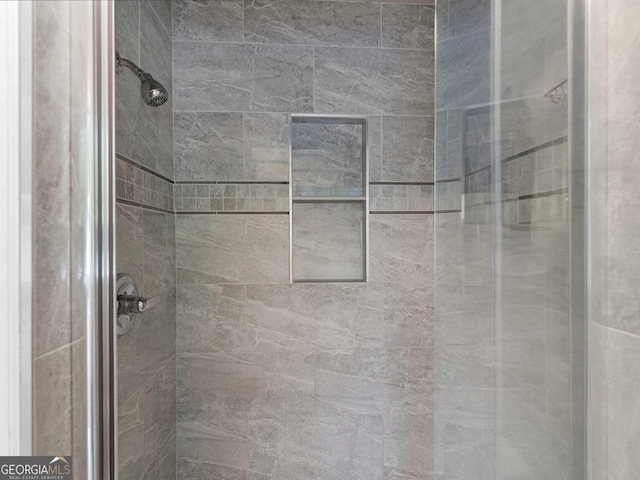 8117 Spivey Rd, Jonesboro, GA 30236 - full bath with tiled shower