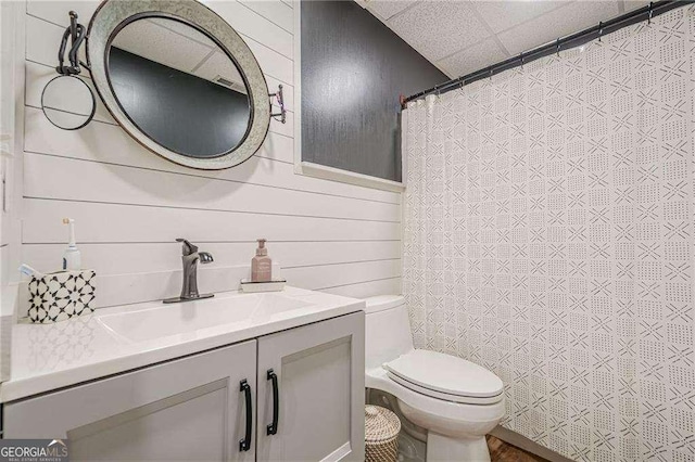 188 Cooper Creek Dr, Dallas, GA 30157 - full bath with toilet, vanity, and curtained shower