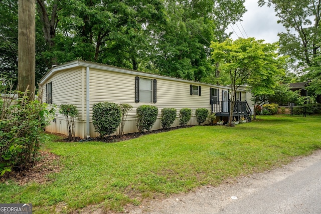 5525 Mount Shores Cir, Gainesville, GA 30506 - manufactured / mobile home with a front lawn