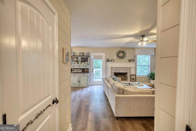 725 Cambridge Farms Dr, Hoschton, GA 30548