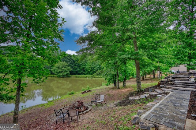 725 Cambridge Farms Dr, Hoschton, GA 30548