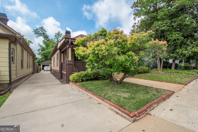 20 Salbide Ave, Newnan, GA 30263 - view of front of property featuring a front yard and a garage