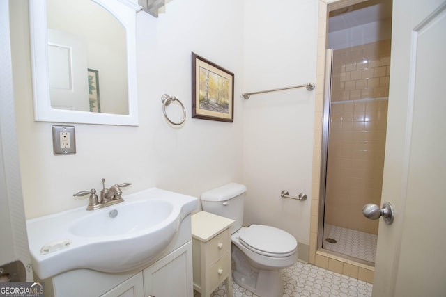20 Salbide Ave, Newnan, GA 30263 - bathroom with tiled shower, toilet, and vanity