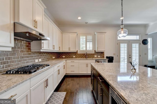 828 Olmsted Ln, Duluth, GA 30097 - kitchen with stainless steel appliances, white cabinets, dark wood-style flooring, under cabinet range hood, and recessed lighting
