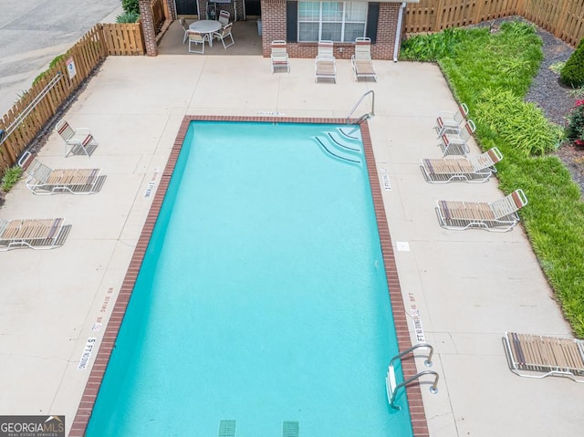 2866 Florence Dr, Gainesville, GA 30504 - community pool with fence and a patio