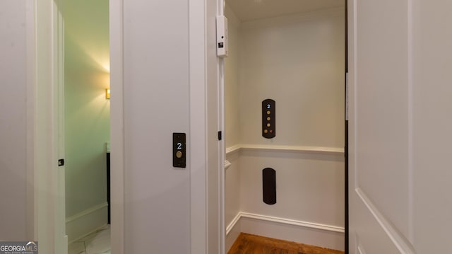 10765 Shallowford Rd, Roswell, GA 30075 - bathroom with elevator