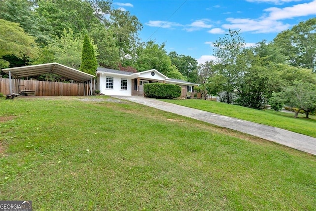 ranch-style house with driveway