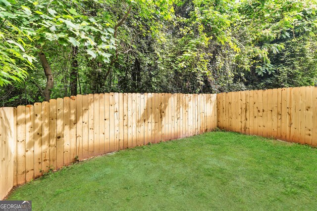 2849 Windsor Forrest Ct, Atlanta, GA 30349 - view of yard