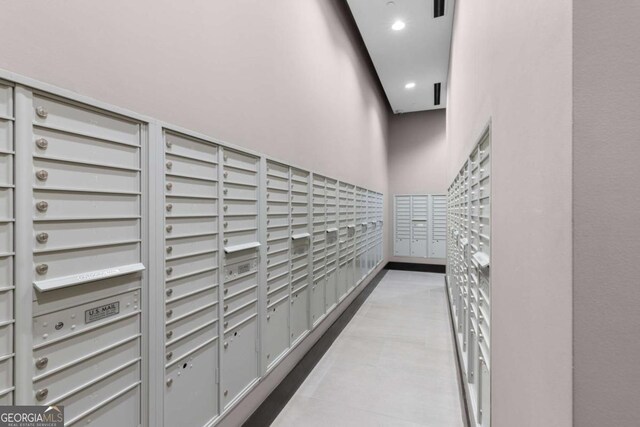 855 Peachtree St NE Unit 1508, Atlanta, GA 30308 - surrounding community featuring mail area
