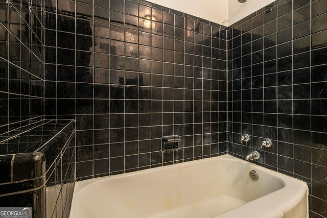 894 Nottingham Dr, Avondale Estates, GA 30002 - bathroom featuring a bathtub and a shower