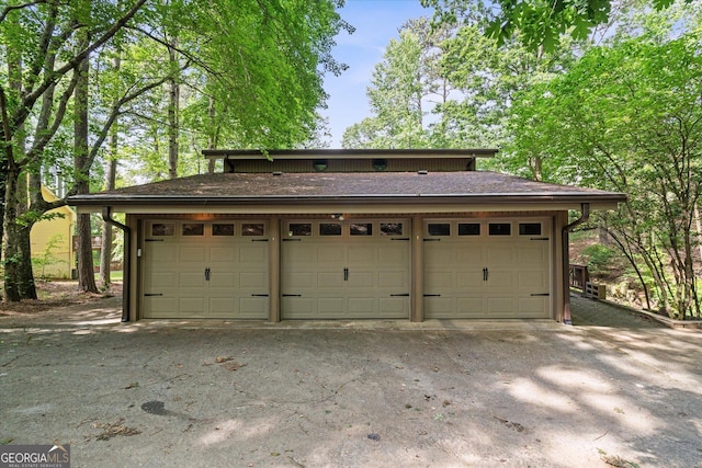 9020 Lakeview Pkwy, Villa Rica, GA 30180 - view of detached garage
