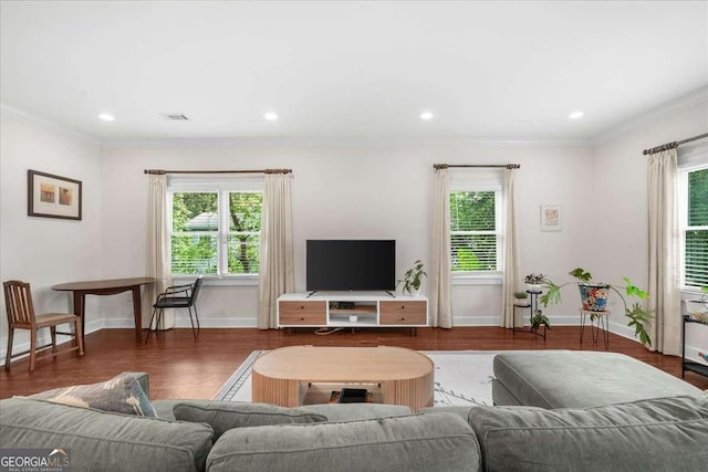 2324 Oakview Rd NE, Atlanta, GA 30317 - living area featuring crown molding, wood finished floors, baseboards, and recessed lighting
