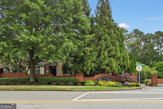 4298 Kingston Gate Cv, Chamblee, GA 30341 - view of community sign
