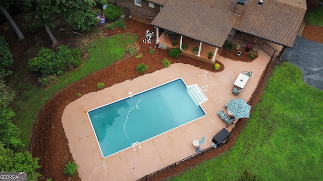 54 Twin Oaks Ln SW, Cartersville, GA 30120 - view from above of property with a pool