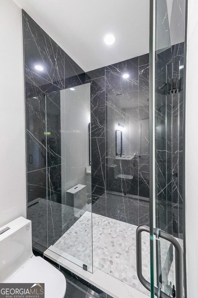 972 Auburn Rd, Dacula, GA 30019 - full bath with toilet, a marble finish shower, and recessed lighting