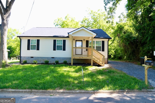 414 E 17th St SW, Rome, GA 30161 - ranch-style home featuring crawl space, a shingled roof, and a front yard