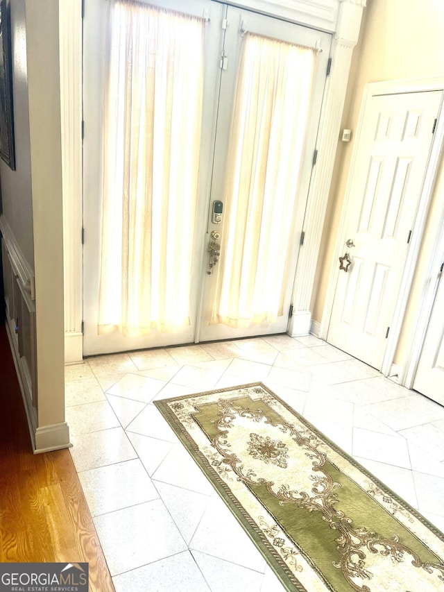 5430 Lemoyne Dr SW, South Fulton, GA 30331 - foyer entrance with tile patterned floors and baseboards
