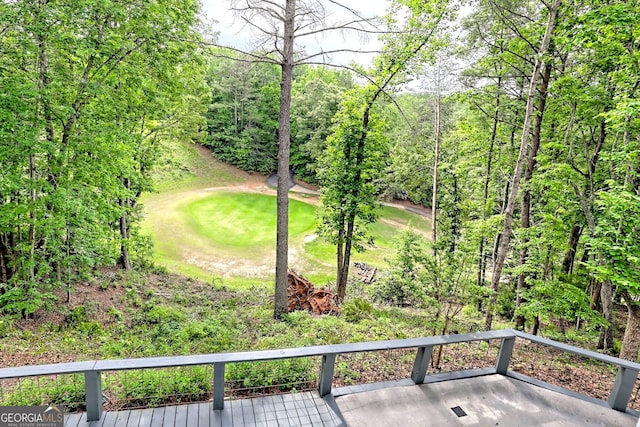 view of yard with golf course view
