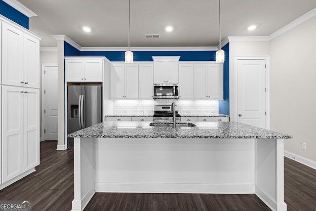 896 Farmstead Rd Unit 162, Suwanee, GA 30024 - kitchen featuring a sink, appliances with stainless steel finishes, crown molding, dark wood-type flooring, and decorative backsplash