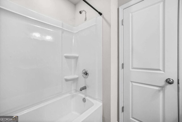 3181 Meadowstone Ln SW, Atlanta, GA 30331 - bathroom featuring bathing tub / shower combination