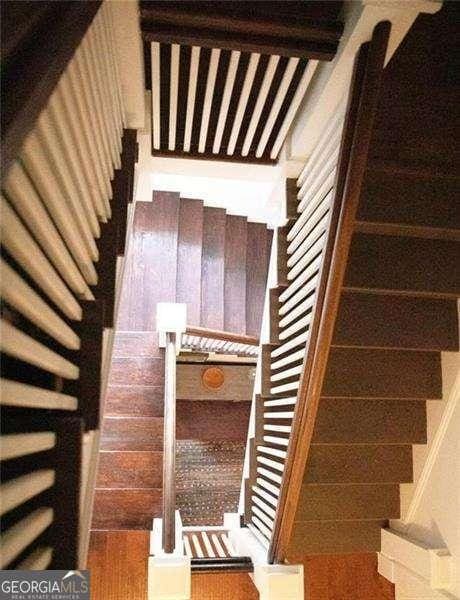 118 Waverly Way, Atlanta, GA 30307 - view of stairway