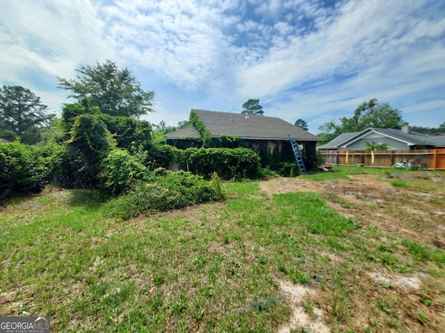 620 Scott St, Hinesville, GA 31313 - view of yard with fence