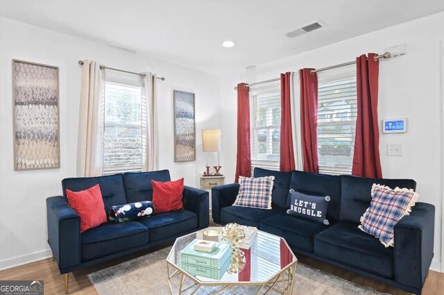 251 Aurora Ave NW, Atlanta, GA 30314 - living area with wood finished floors and baseboards