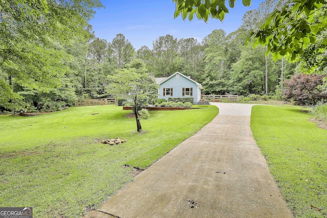 55 Hubbard Ct, Newnan, GA 30263 - view of front of house featuring concrete driveway