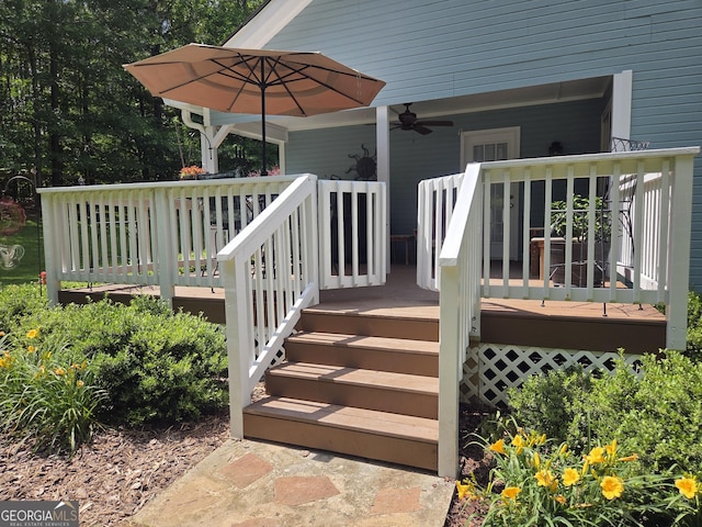 55 Hubbard Ct, Newnan, GA 30263 - deck with ceiling fan