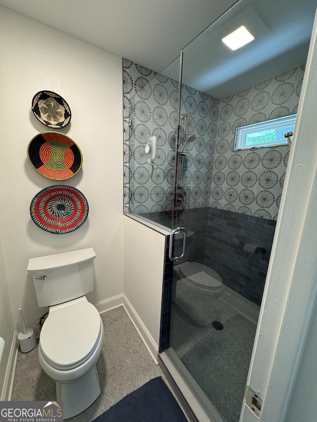 3146 Weymouth Dr, Marietta, GA 30062 - bathroom with toilet, a shower stall, and baseboards