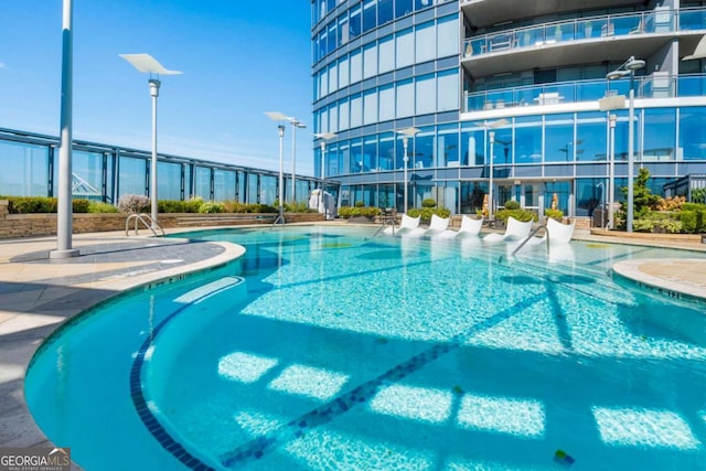 3344 Peachtree Rd NE Unit 3601, Atlanta, GA 30326 - view of community pool