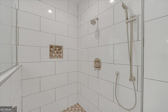 1186 Snow Hill Rd, Cadwell, GA 31009 - bathroom with tiled shower