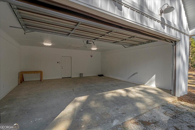 1186 Snow Hill Rd, Cadwell, GA 31009 - garage featuring a garage door opener