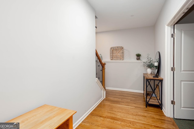 855 Mountain View Ter NW, Marietta, GA 30064 - corridor featuring light wood-style floors and baseboards