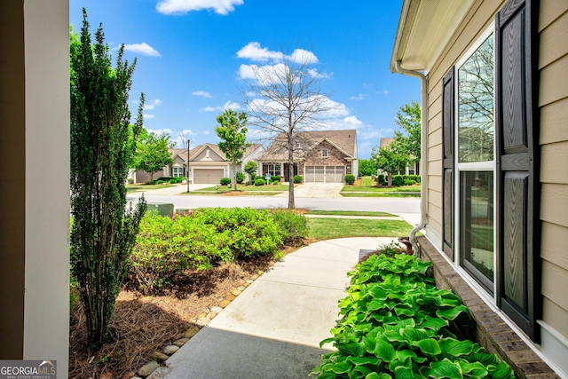 733 Firefly Ct, Griffin, GA 30223 - view of yard featuring a residential view