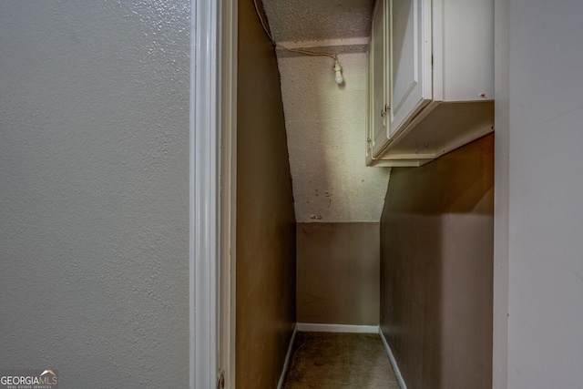 302 Atlanta Ave SE, Atlanta, GA 30315 - detailed view of carpet, baseboards, and a textured wall