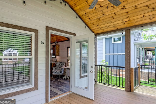 4960 Laurel Ldg, Clarkesville, GA 30523 - unfurnished sunroom with vaulted ceiling and a ceiling fan