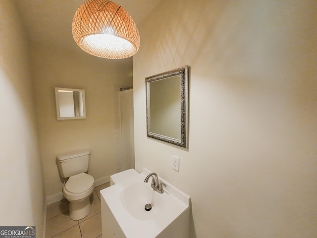 3905 Hunt Dr, Gainesville, GA 30507 - bathroom with vanity and tile patterned floors