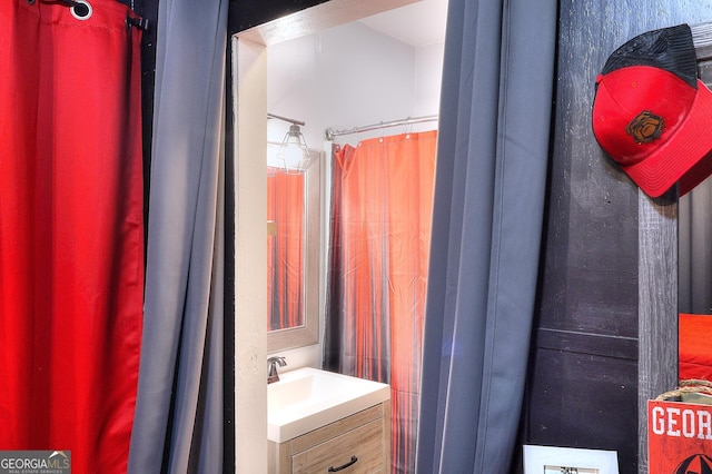 bathroom featuring vanity