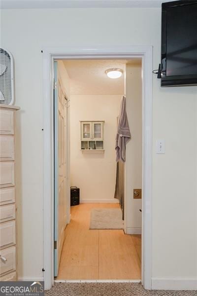 50 Canyon Pass, Cleveland, GA 30528 - hall featuring baseboards