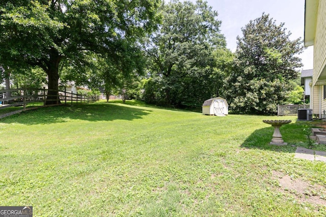 view of yard with cooling unit
