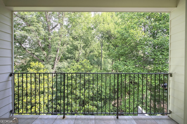 5492 Glenridge Dr Unit 536, Atlanta, GA 30342 - balcony with a view of trees