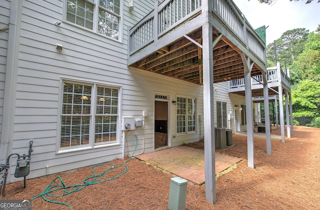 5492 Glenridge Dr Unit 536, Atlanta, GA 30342 - view of patio / terrace with a wooden deck